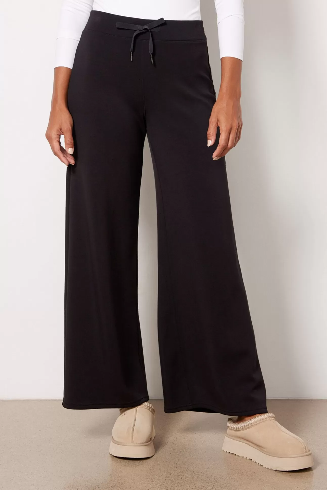 Air Essentials Wide Leg Pant^SPANX Shop