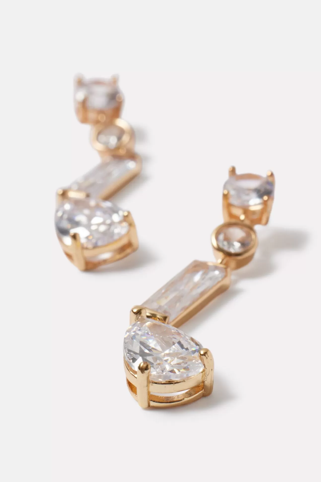 Dita Crystal Drop Earring^EVEREVE New