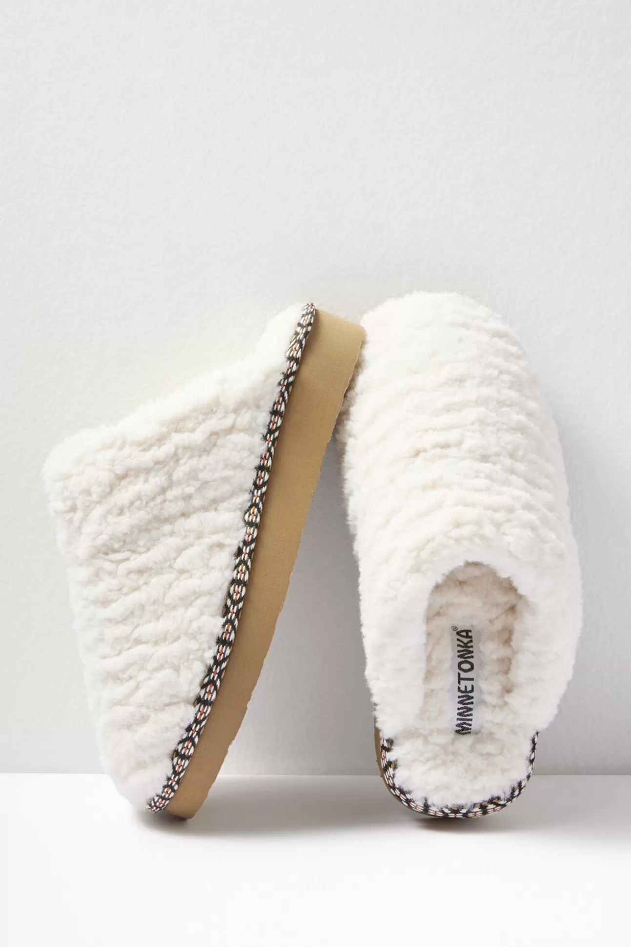 Evalee Slipper^MINNETONKA Fashion