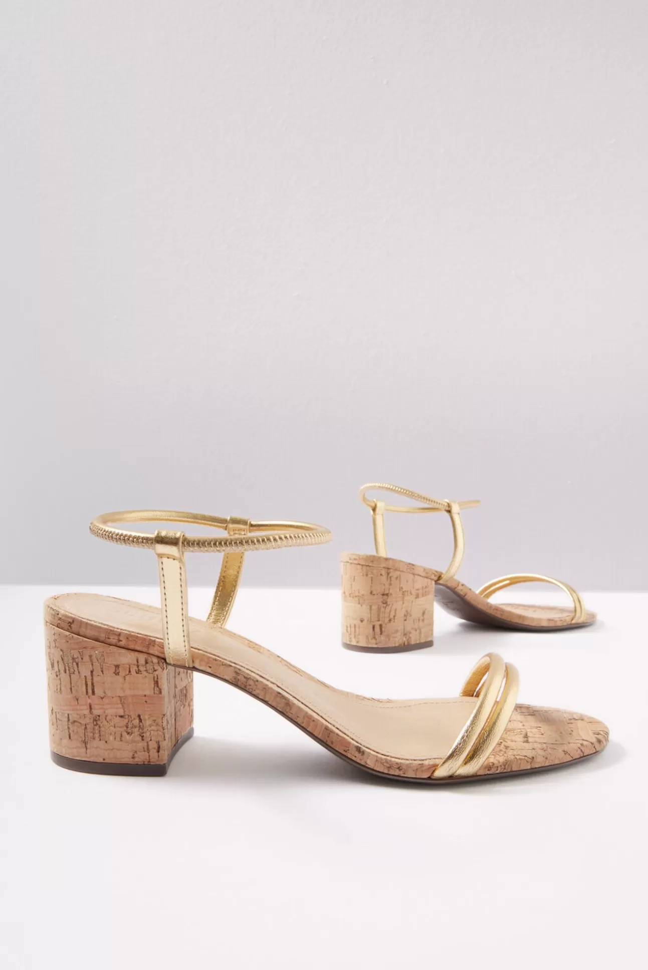 Gimenez Sandal^SCHUTZ Fashion