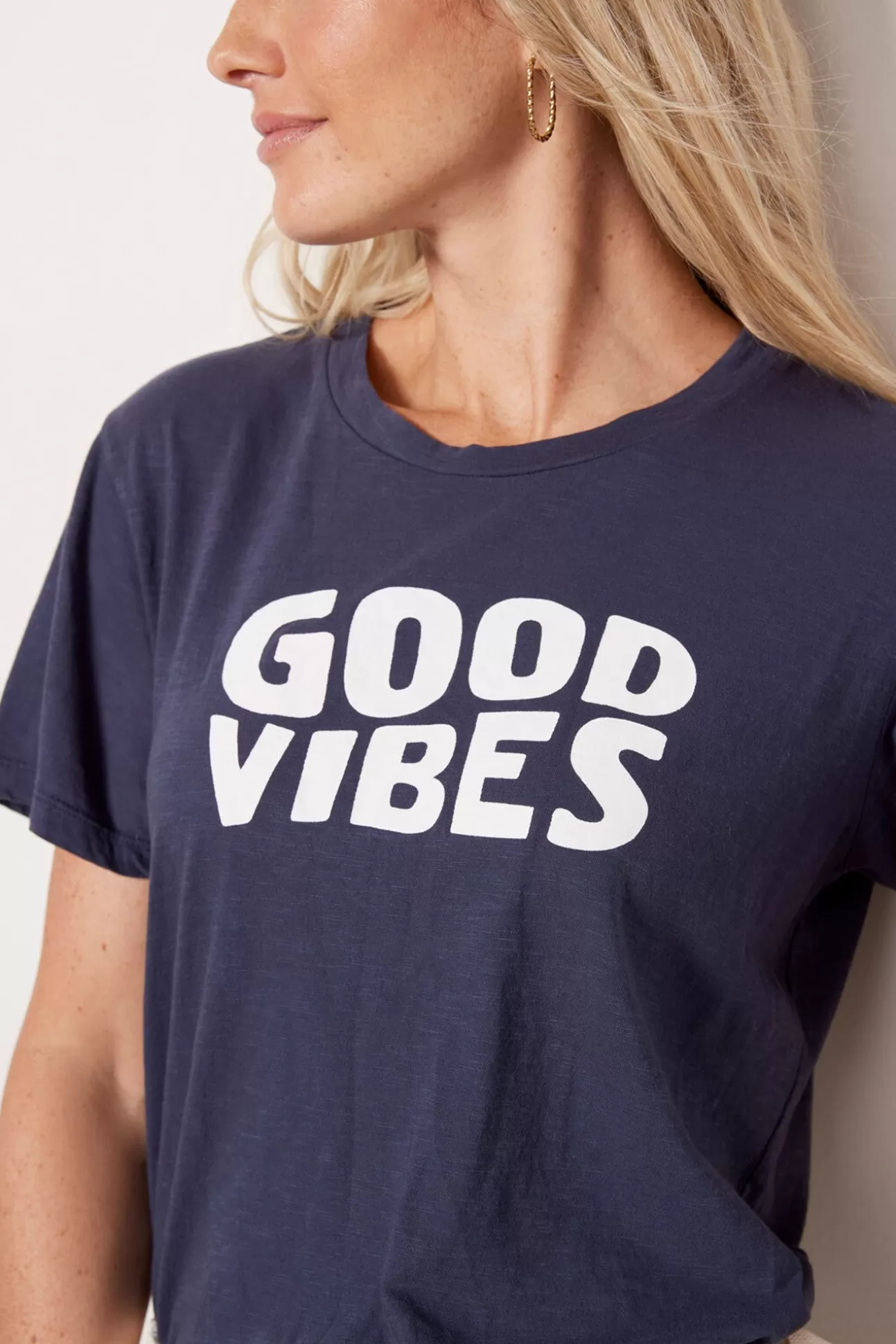 Good Vibes Tee^SUNDRY Best Sale