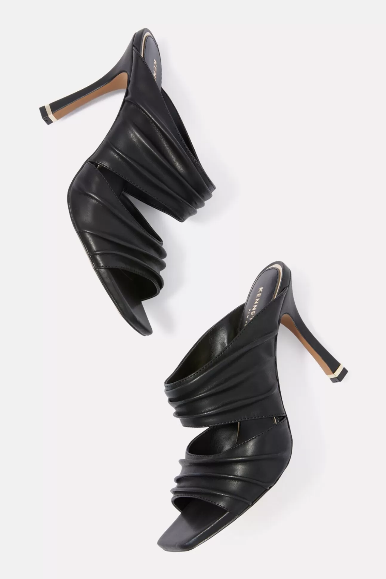 Heidi Heel^KENNETH COLE Flash Sale