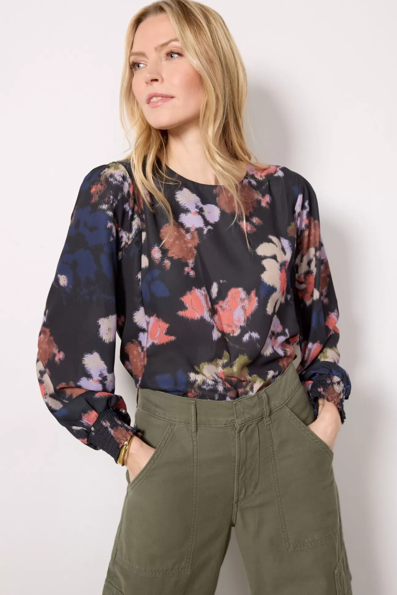 Lua Blurry Floral Blouse^EVEREVE Flash Sale