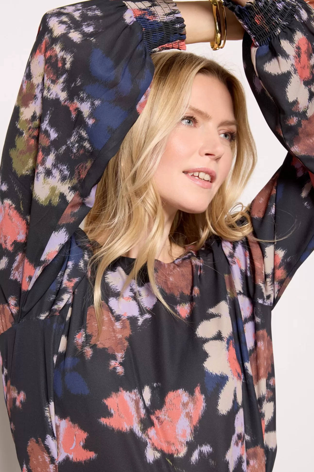 Lua Blurry Floral Blouse^EVEREVE Flash Sale