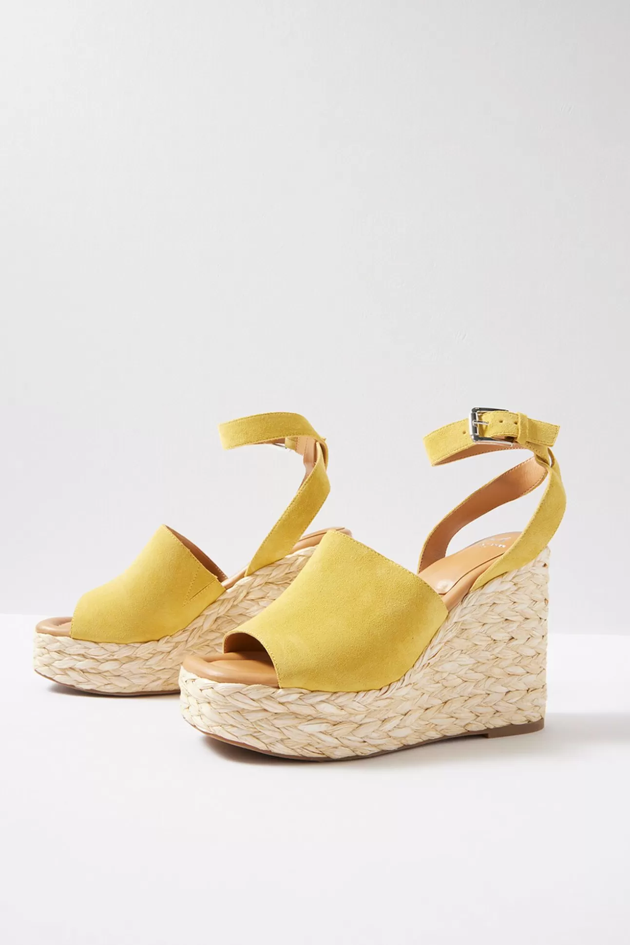 Nelly Woven Wedge^MARC FISHER LTD Shop