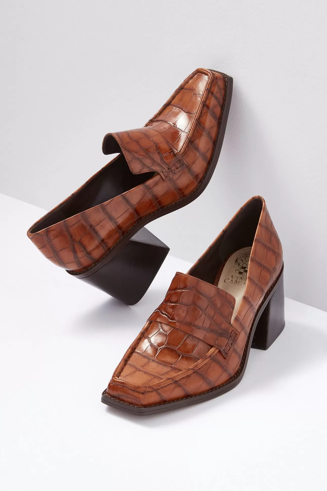 Segellis Heeled Loafer^VINCE CAMUTO Online