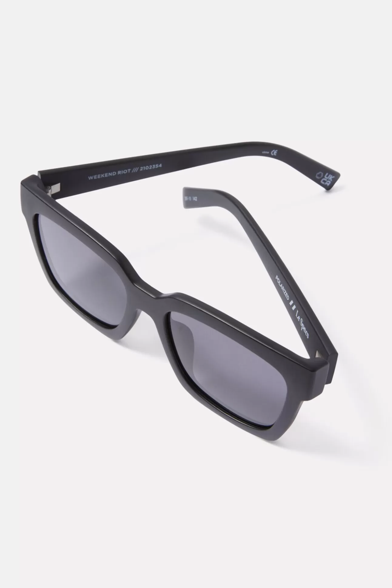 Weekend Riot Sunglasses^LE SPECS Discount